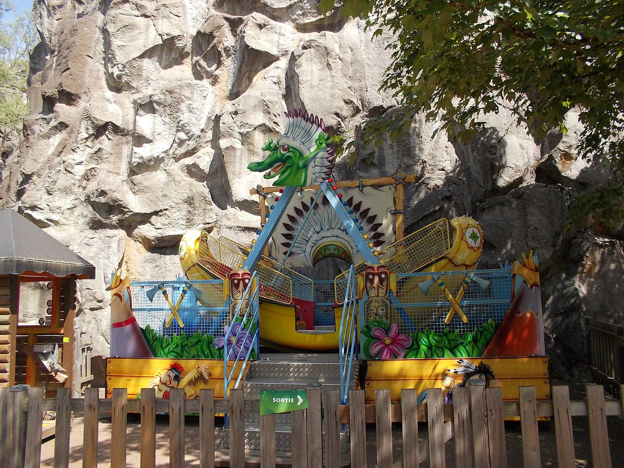 Le Canoe